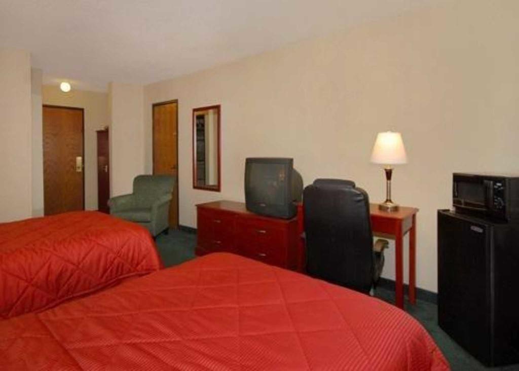 Quality Inn Fairborn Exterior foto